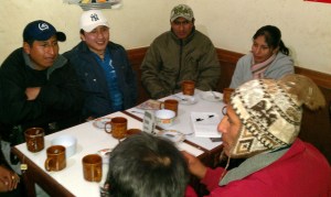 De vergadering van Jaqi Aru in El Alto (Foto Peter Teffer)